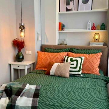 Практична вул., 1