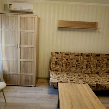 Ніжинська вул., 43