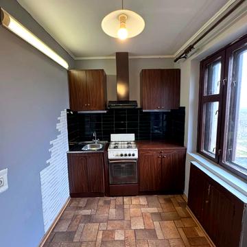 Фестивальний пров., 12