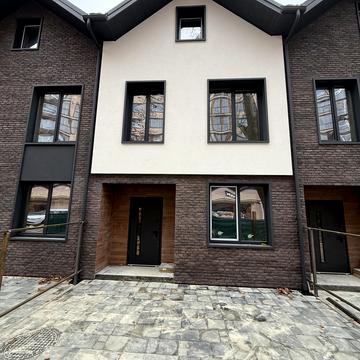 Київська вул.