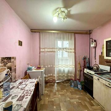 Тролейбусна вул., 2а