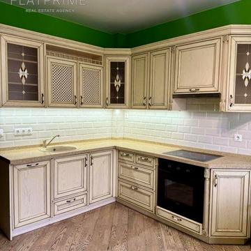 Олександра Попова вул., 3