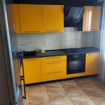 Здаю гарну,велику 1 кім.квартиру,на Казбеті,коло Плазми!