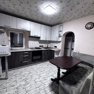 Миколаївська дорога вул., 132