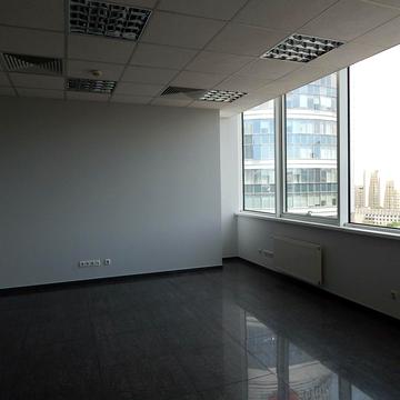 Королеви Єлизавети ІІ вул. (Глинки), 7