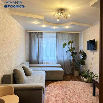 3-кімнатна квартира з ремонтом в районі Відродження!