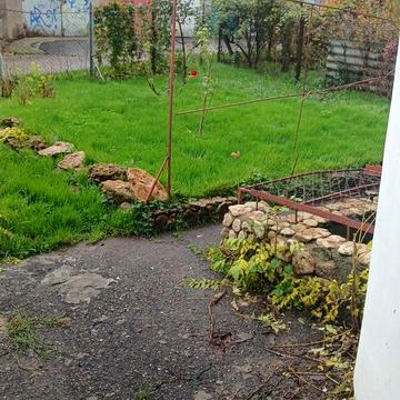 Академіка Корольова вул., 81/3