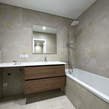 Героїв Миколаєва вул., 129А