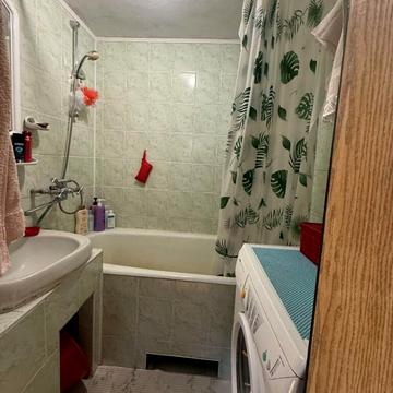 Київська вул., 14