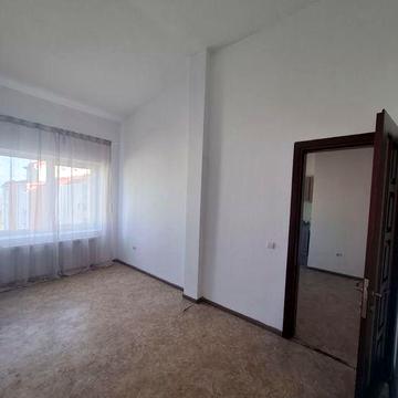 Терміново продам квартиру . . Без комісії .