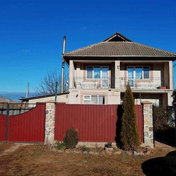 Продається затишний будинок (ціна договірна)