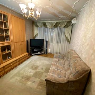 Червоної Калини просп. (Володимира Маяковського), 3