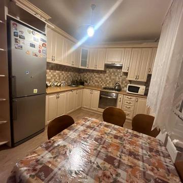 Здається в оренду 3 кімнатна квартира