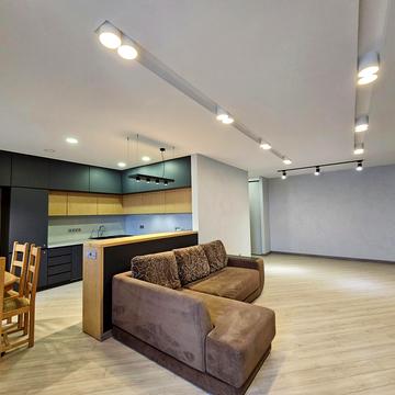 Кадетський Гай вул., 3