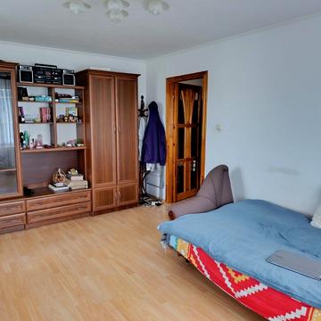 Литовська вул., 13а