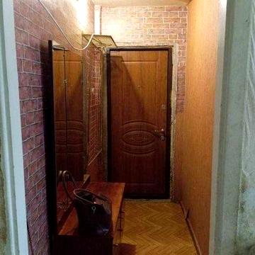 Продам 2-комнатную квартиру у Коммунального рынка!