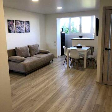 Здам двокімнатну квартиру на вул. Алексєєнко Надії 108