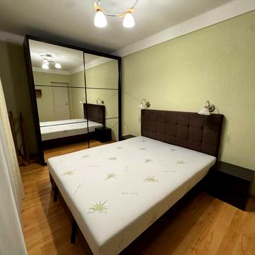 Лесі Українки бульв., 14