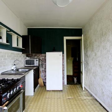 Пасічна вул., 75