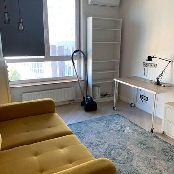 Практична вул., 6