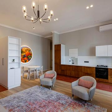 Володимирська вул., 81