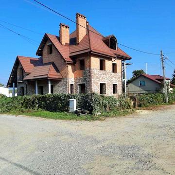 Продається будинок в Личаківському районі