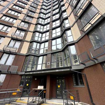 1-комнатная. До ЖД вокзала- 10 минут, сданный дом