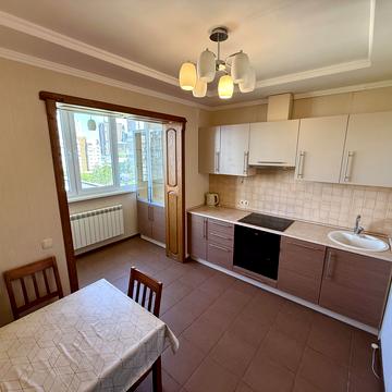 Ревуцького вул., 21