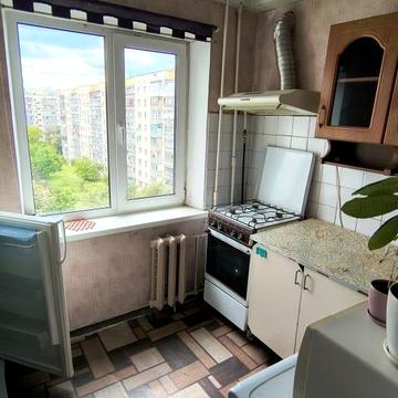 Андрія Малишка вул., 27