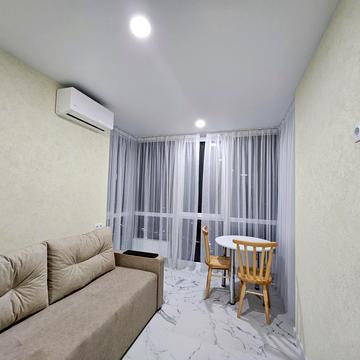 Олега Мудрака вул. (Генерала Наумова), 1-Б