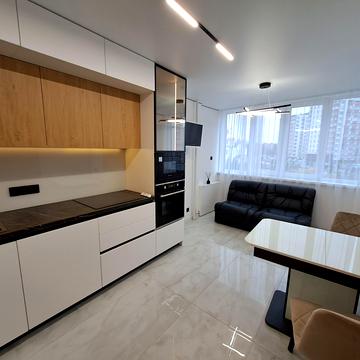 Київська вул., 9-Б