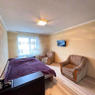 Тернопільська вул., 36