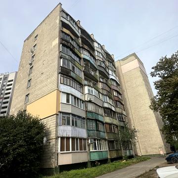 Любомира Гузара просп. (Космонавта Комарова), 9