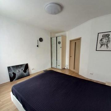 Регенераторна вул., 4