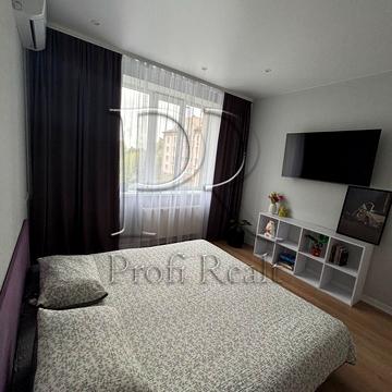 Приозерний бульв., 3