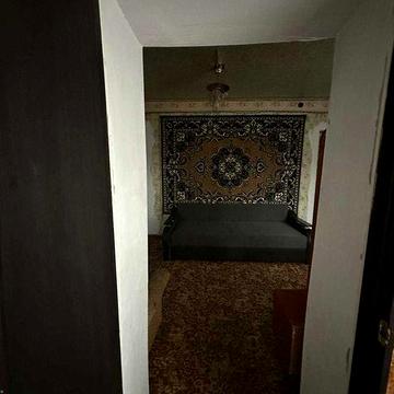 Будинок, в гарному стані частково зроблений ремонт.