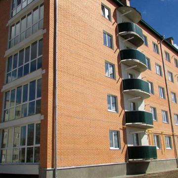 Продається затишна квартира з гаражом та підвалом,Центр міста