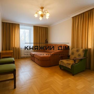 Івана Федорова вул., 9