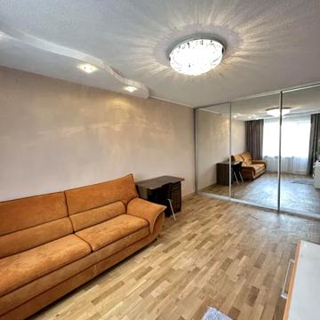 Добровольців пров., 2