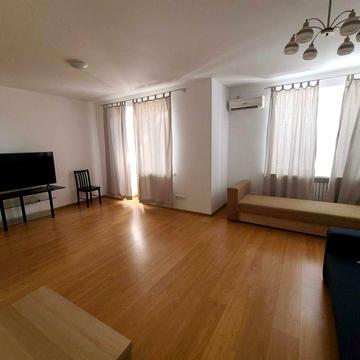 Центр, вул. Пушкіна, площа 90 м2 за 30 000 грн/міс+ ком. посл.