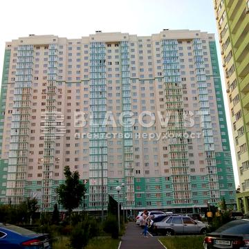 Воскресенська вул., 18