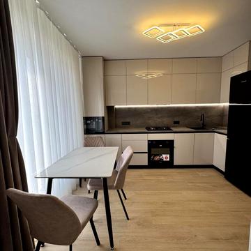 Юліана Пелеша вул., 3