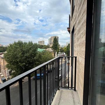 Чубаївська вул., 1