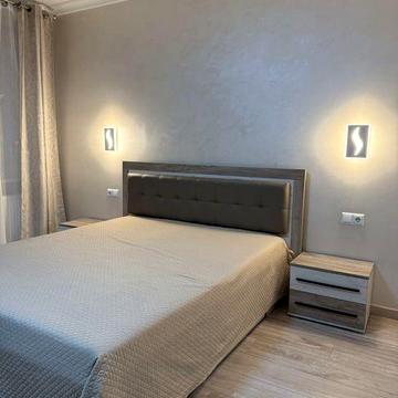 Оренда 1,5- кімнатна квартира 54 м2