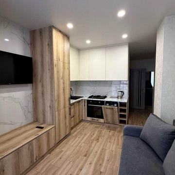 Вячеслава Чорновола вул. (), 2б