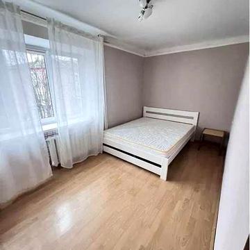 Оренда 3х кімн квартира вул. Котляревського (Автономне опалення)