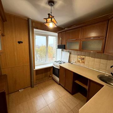 Двушка на Адмиральской/К.Либнехта.7/9 кирпич.