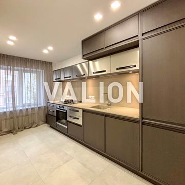 Костянтинівська вул., 51