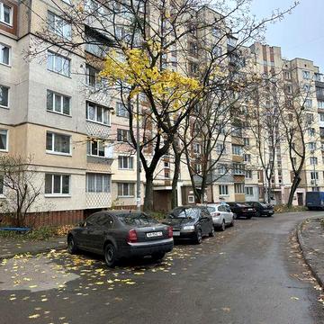 Продаж без % трикімнатної 72 кв.м. під ремонт на Винградарі