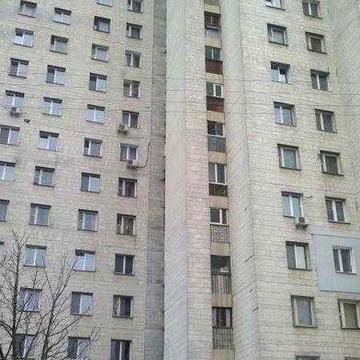 Продам 2 кімн. Квартиру вул. Азербайджанська 8а м.чернігівська